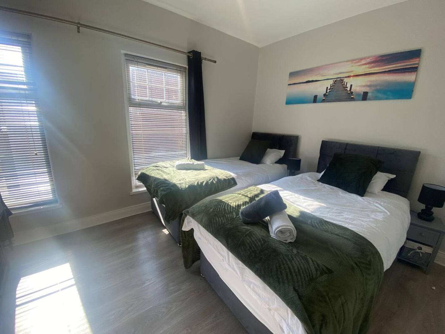 Вілла 2Br Cozy Duplex Белфаст Екстер'єр фото