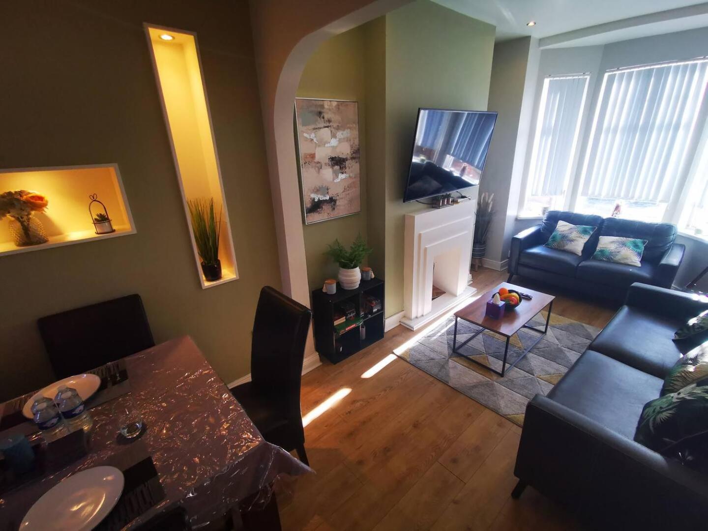 Вілла 2Br Cozy Duplex Белфаст Екстер'єр фото